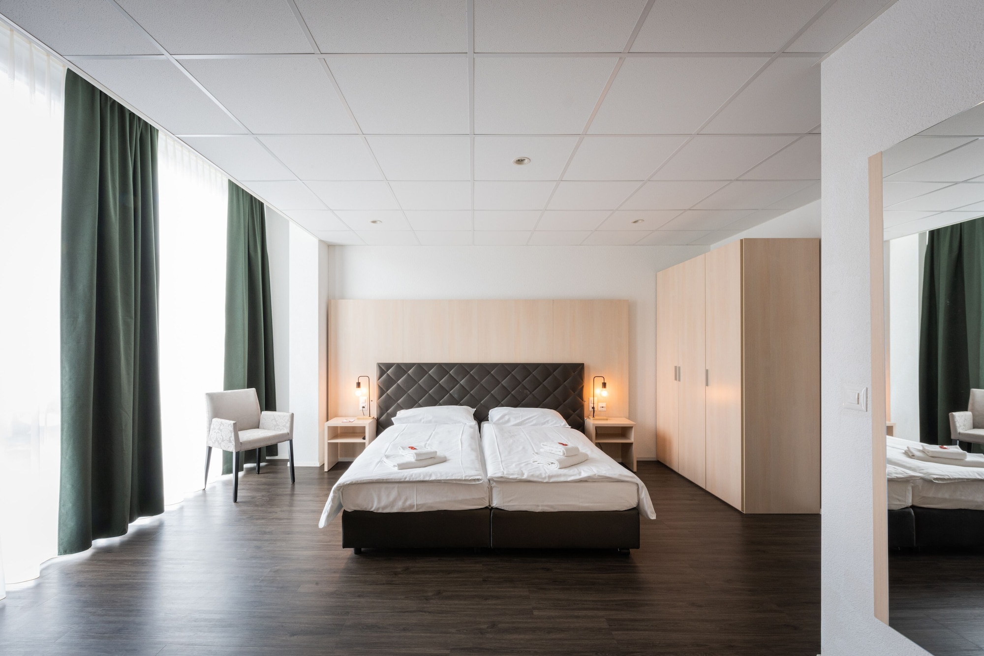 DELUXE, APARTMENT, KITCHEN