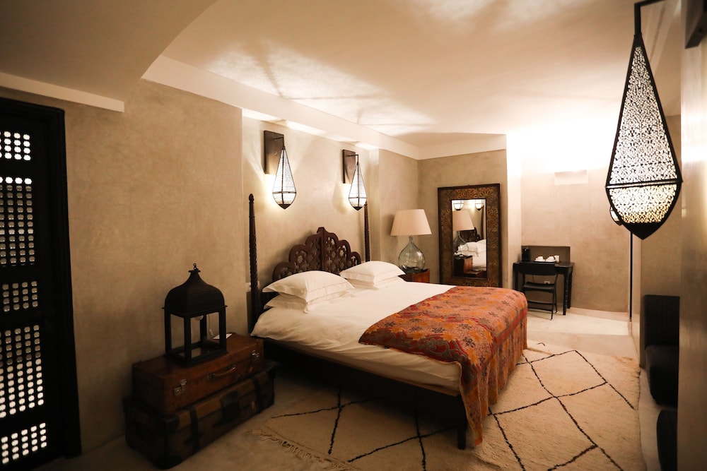 Riad 72 24/76