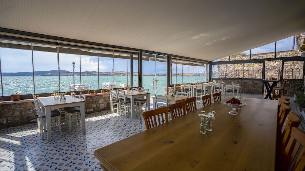 Sizmahan Hotel 54/64