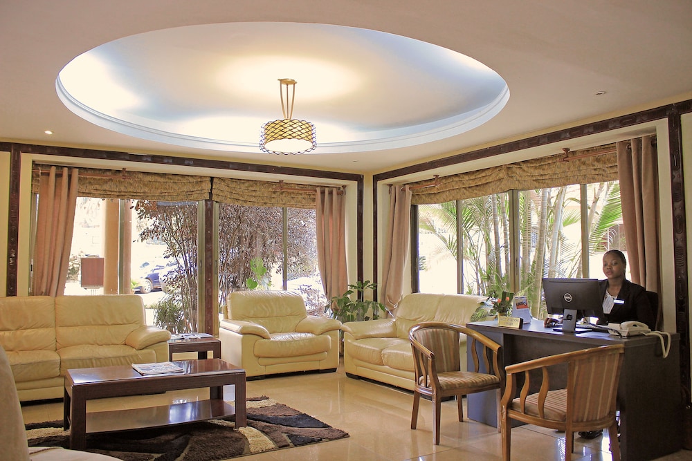 Royal Suites 21/47