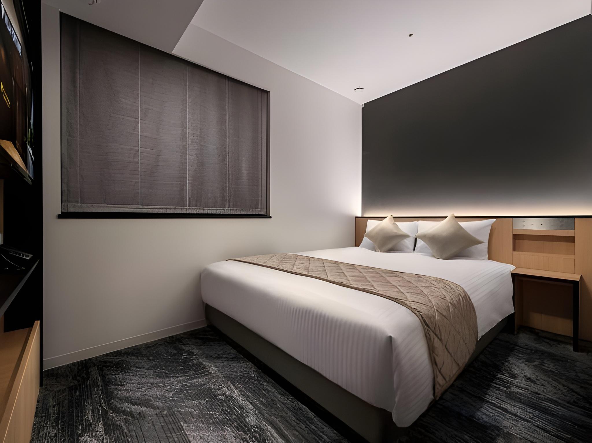Hollywood, King Bed