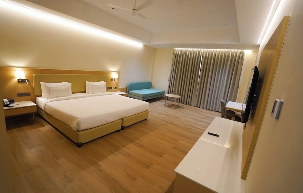 Platinum, Queen Bed