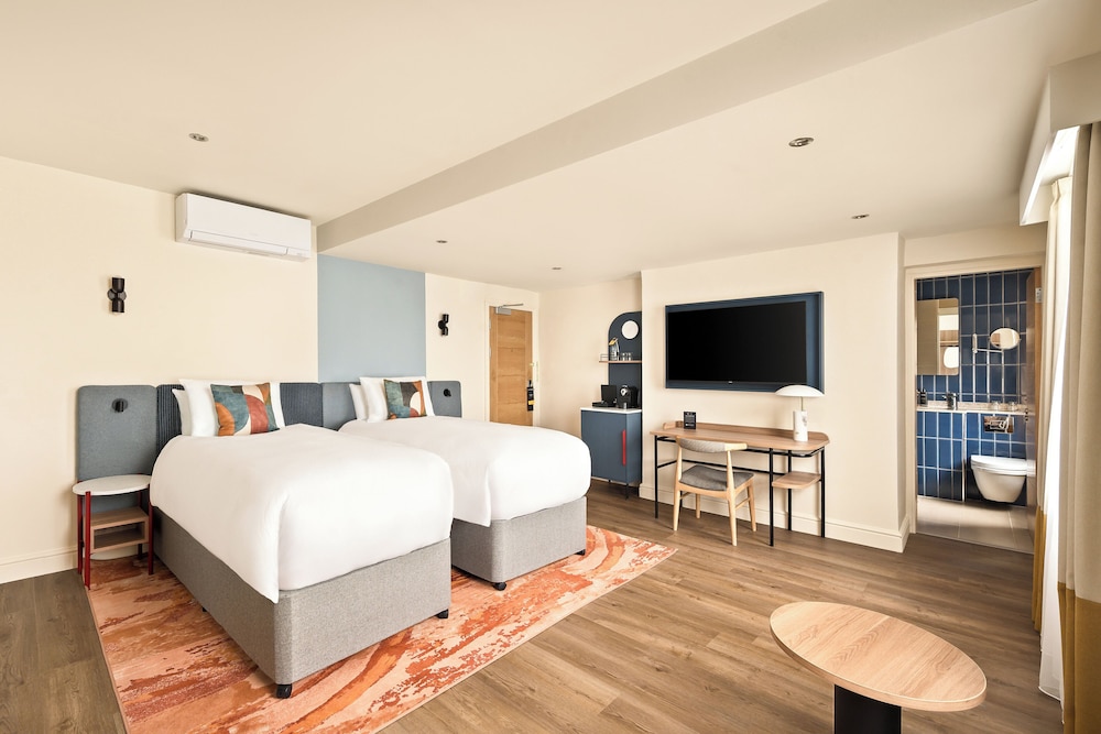 PREMIUM, TWIN BEDS