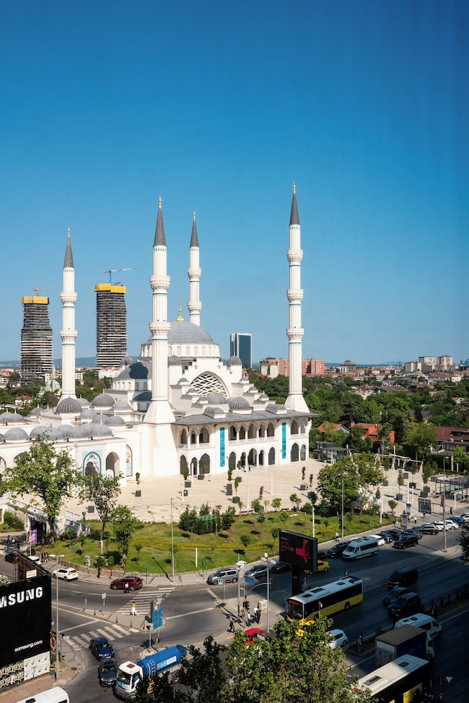 Delta Hotels By Marriott Istanbul Levent 69/70