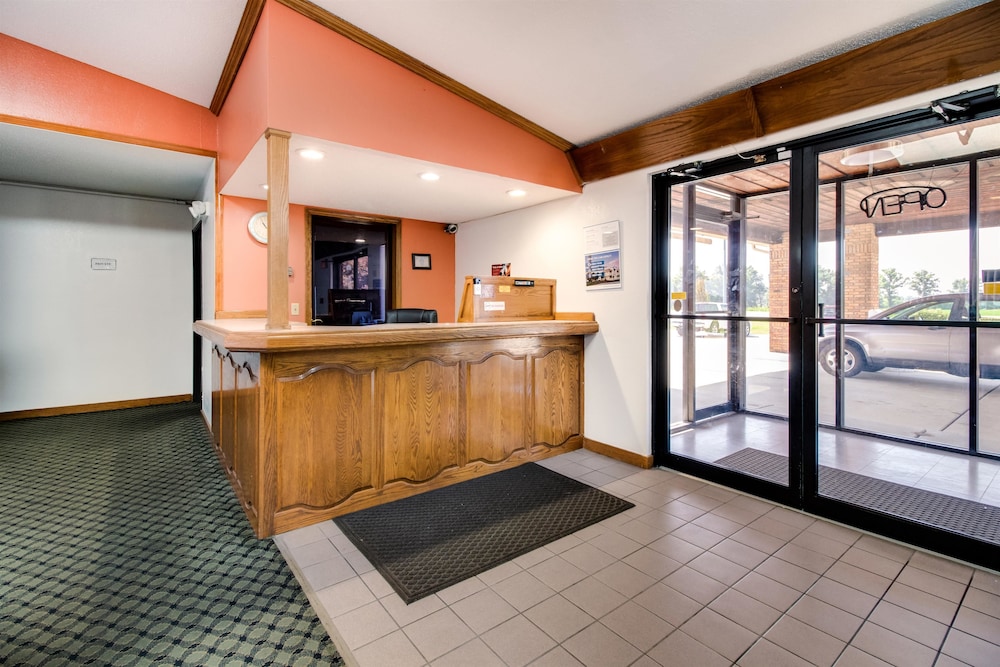 Lobby at Motel6 Marion, IL, MARION - IL