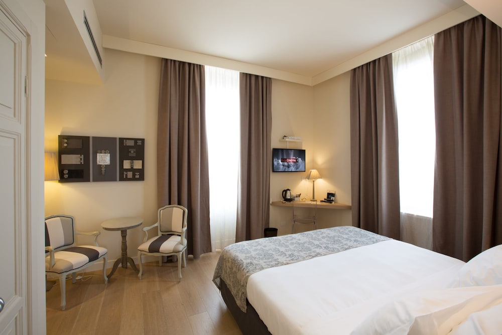 Hotel 900 16/51