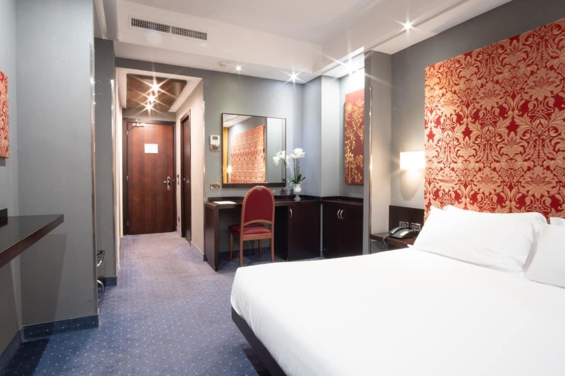 ROOM, SINGLE, DOUBLE BED