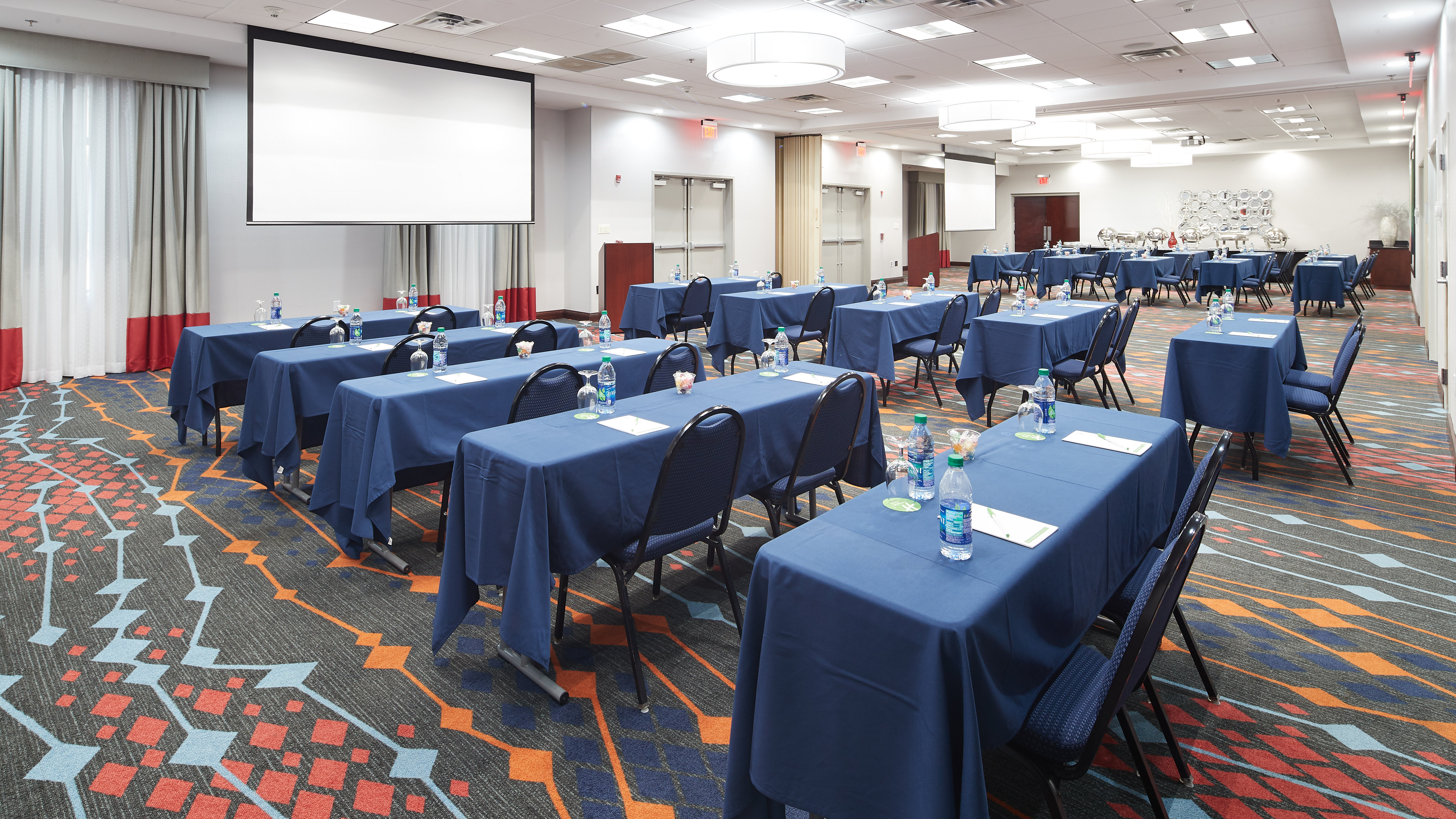 Holiday Inn Hotel Suites Stockbridge Atlanta I 75 35/50