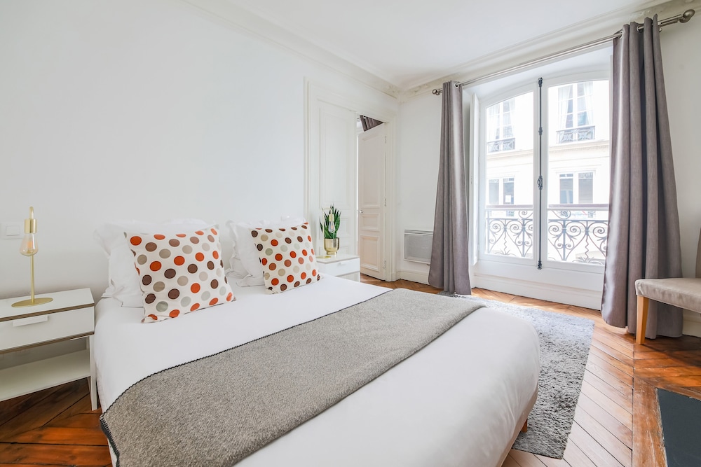 2 BEDROOMS, PREMIUM, APARTMENT