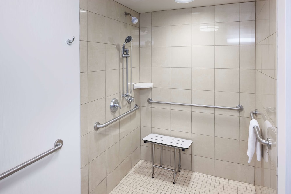 Hampton Inn And Suites By Hilton Oklahoma City Bricktown Ok 23/80