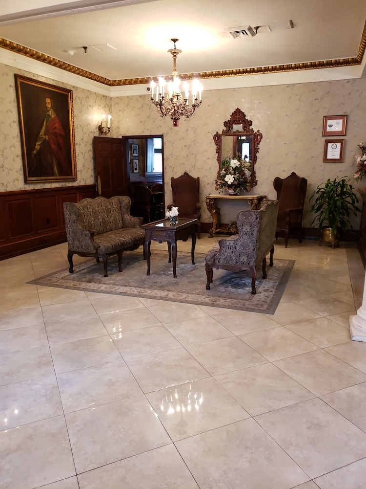 Le Richelieu In The French Quarter 13/54