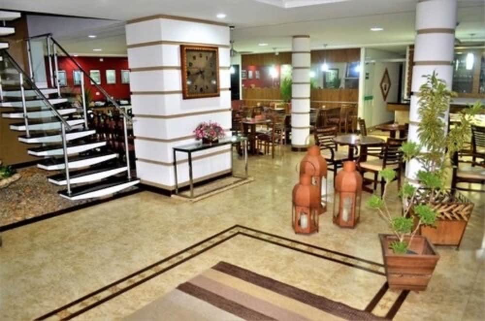 Summit Lago Hotel 41/62