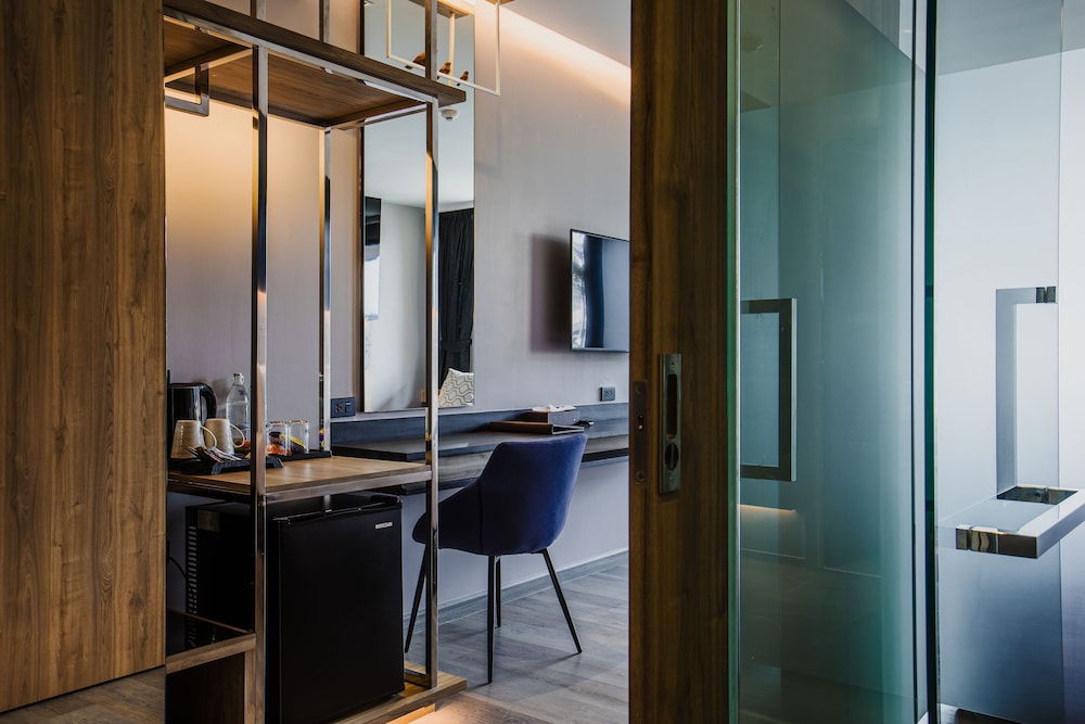 Rak Elegant Hotel Patong 62/69