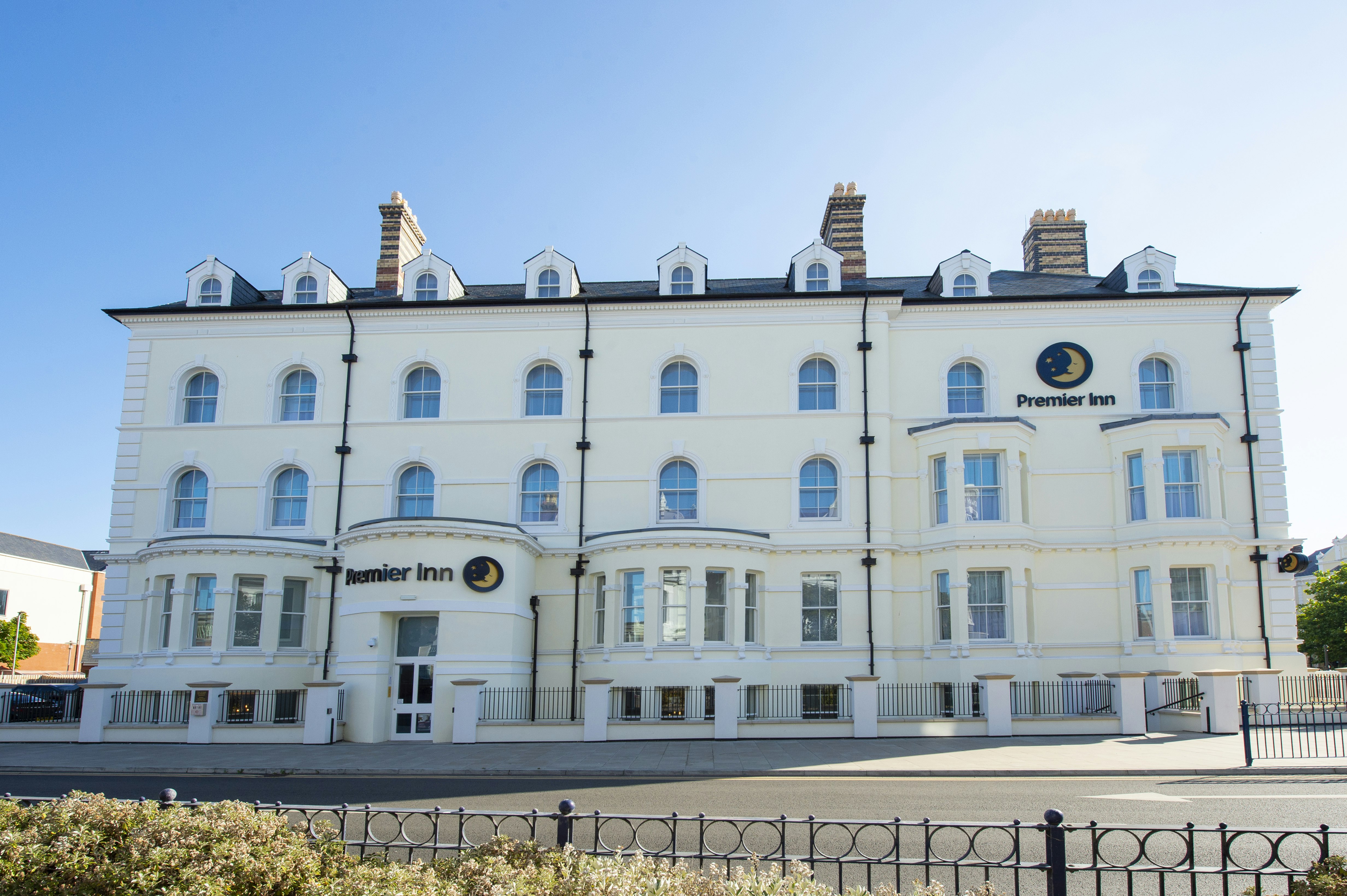 Premier Inn Llandudno Town Centre hotel in LLANDUDNO