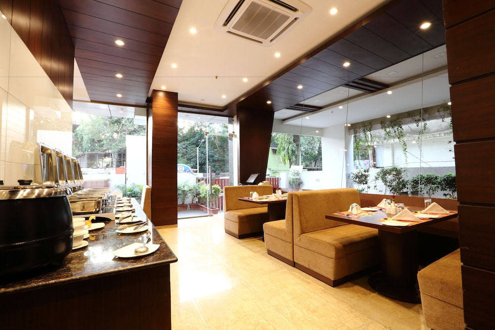 The Altruist Business Hotel 17/22