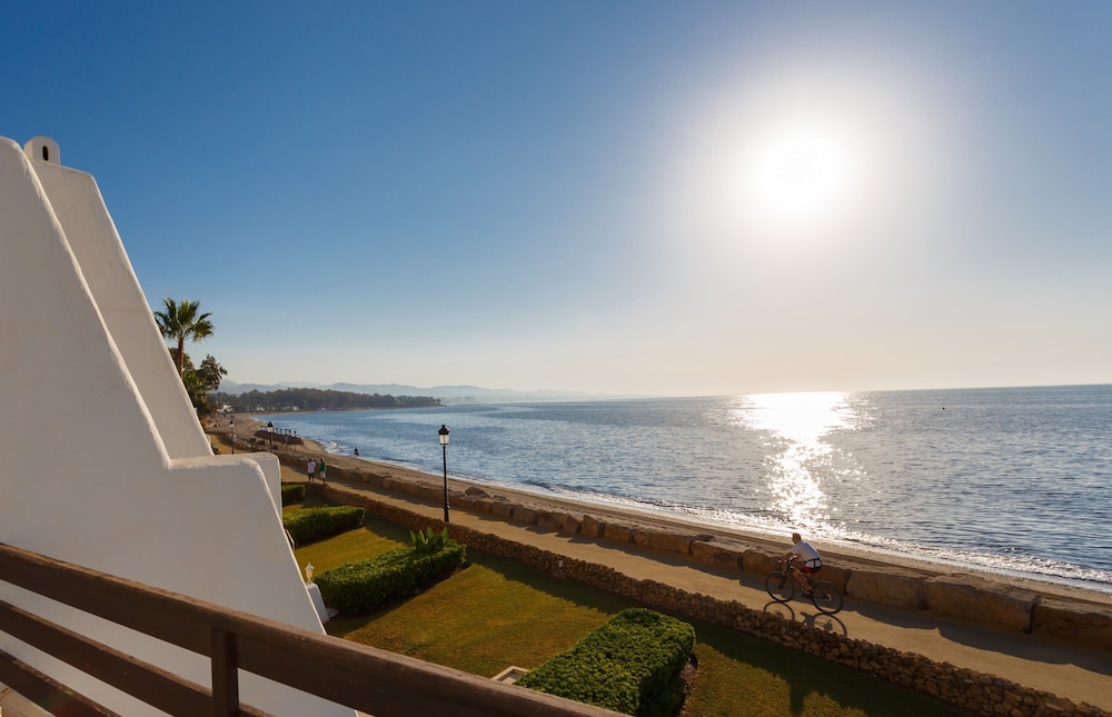 Coral Beach Aparthotel 73/77