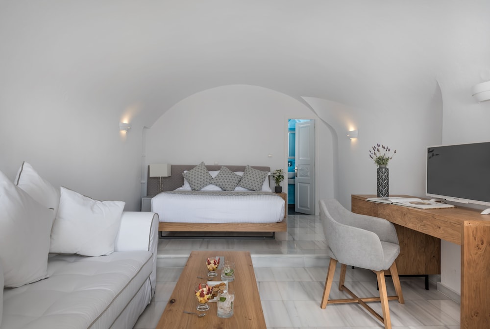 Anteliz Suites 52/74