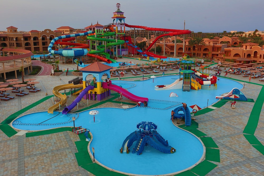 Charmillion Gardens Aqua Park Ex Sea Gardens Resort 36/47