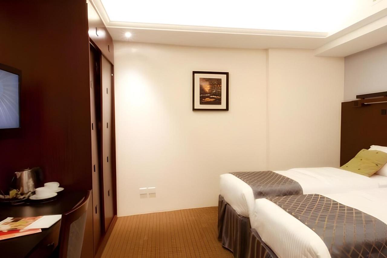 Romance Awan Hotel 10/16