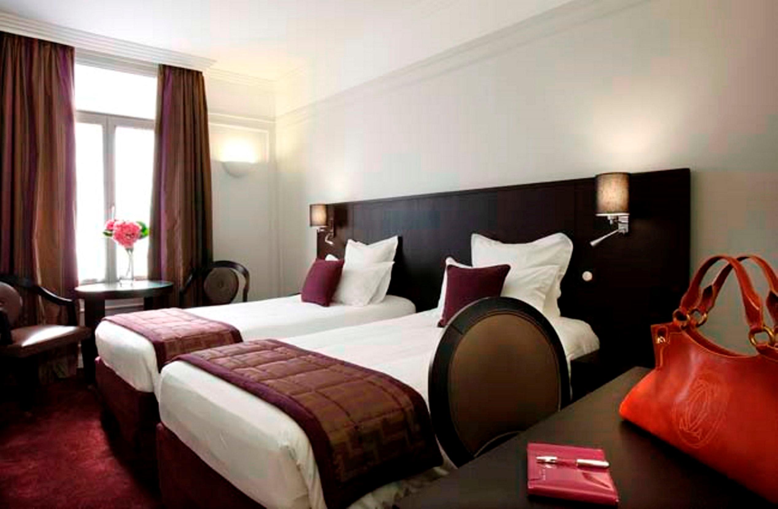 HOTEL CALIFORNIA CHAMPS ELYSEES 14/52