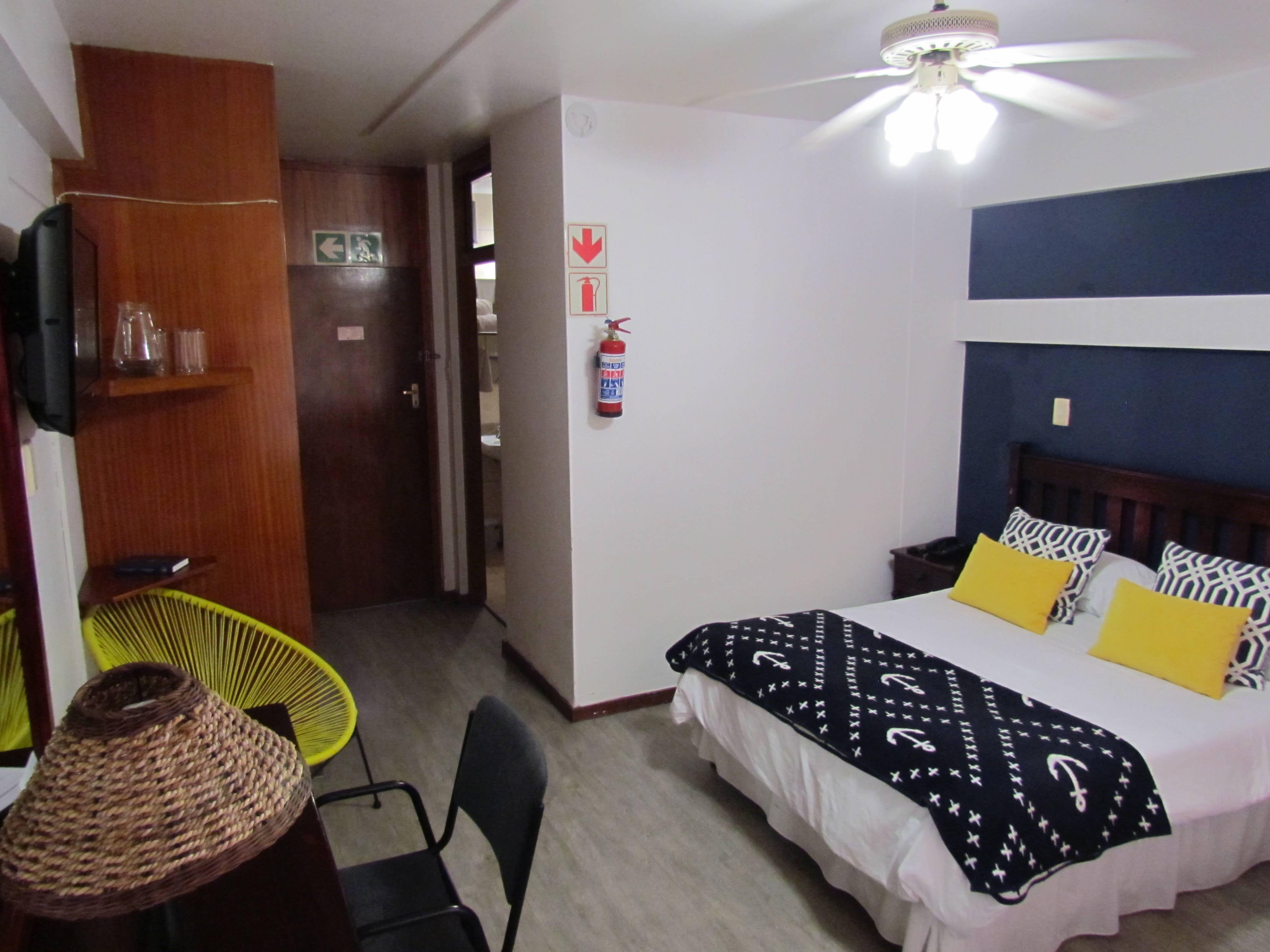 Hoedjiesbaai Hotel 6/26