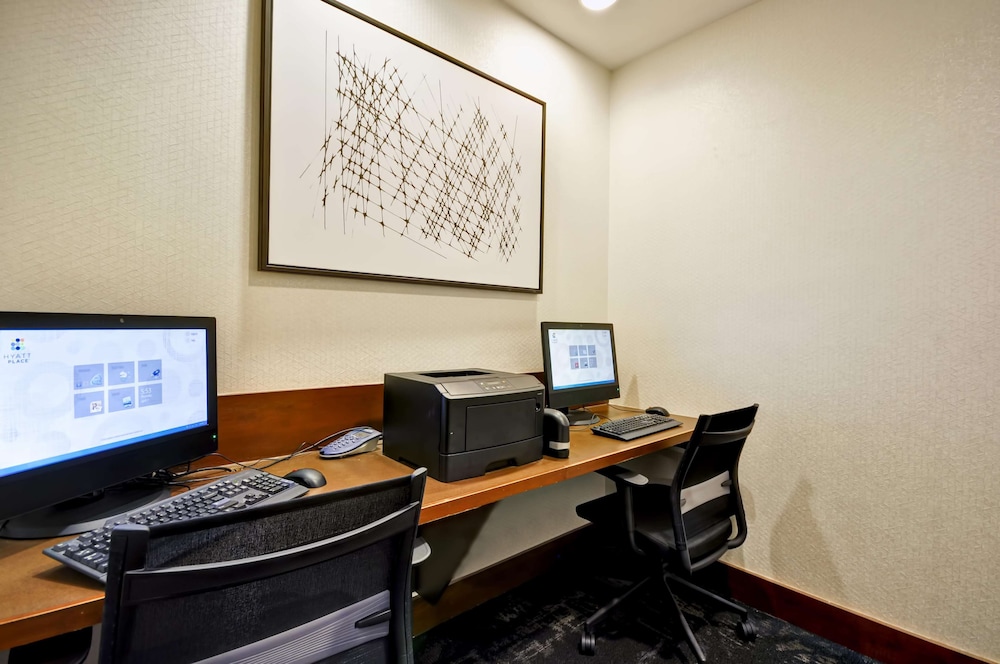 Hyatt Place Tampa Airport/Westshore 64/78