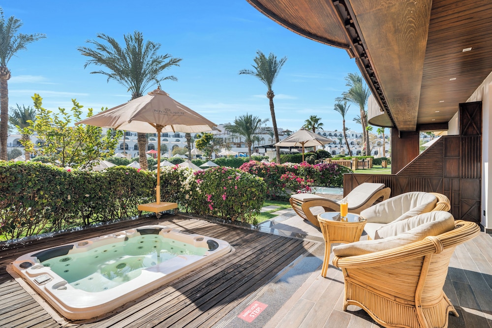 swimming pool spa