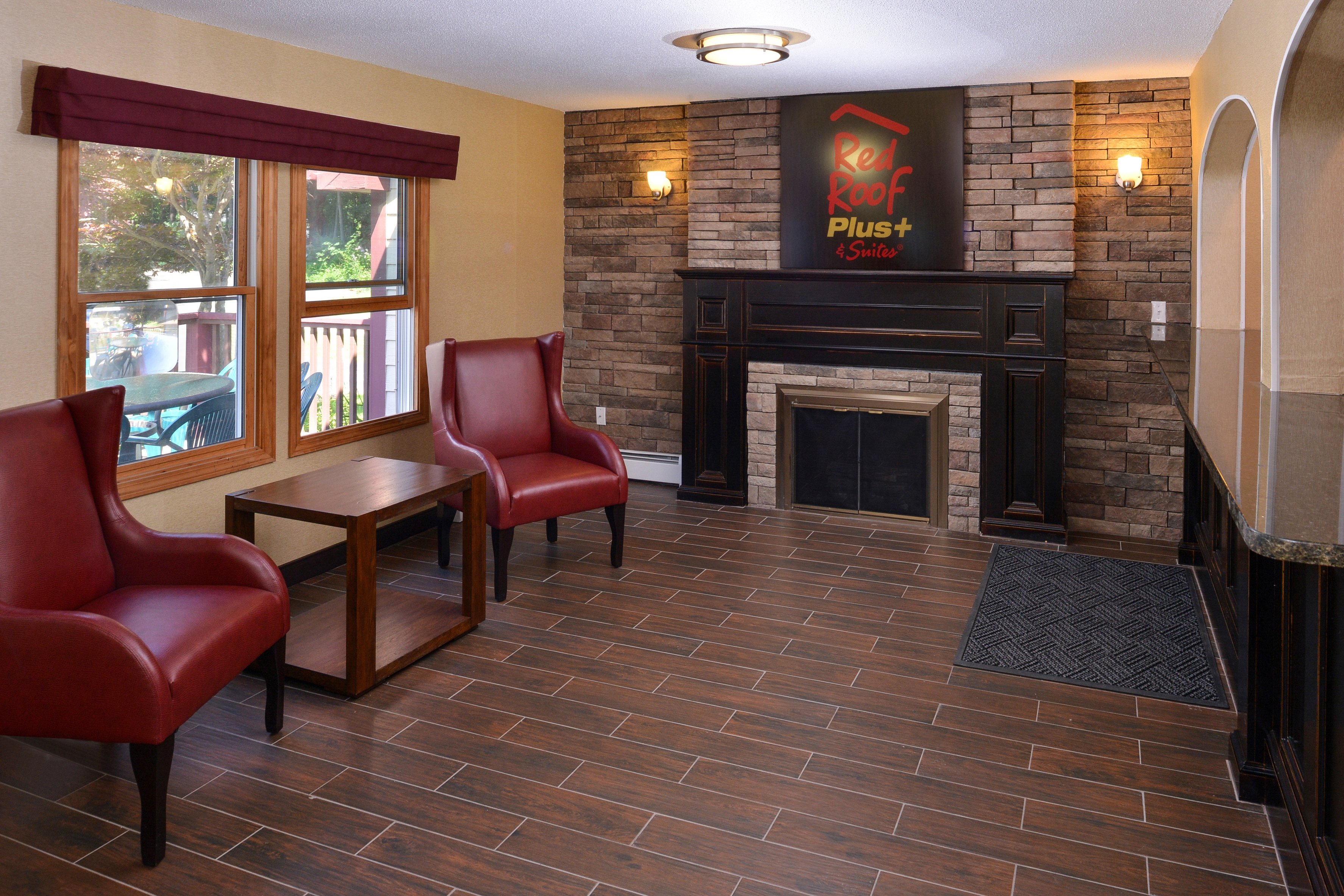 Red Roof Inn Plus and Suites Guilford 3/8