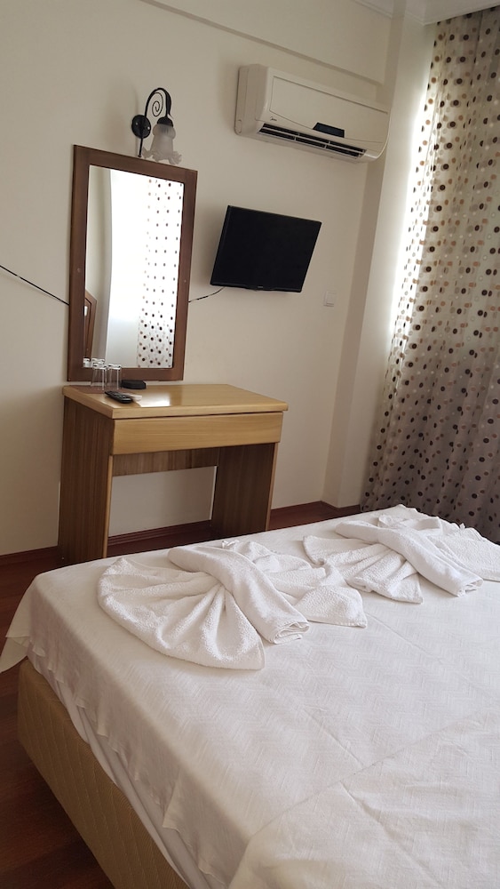 MINI, ECONOMY, DOUBLE BED, BALCONY