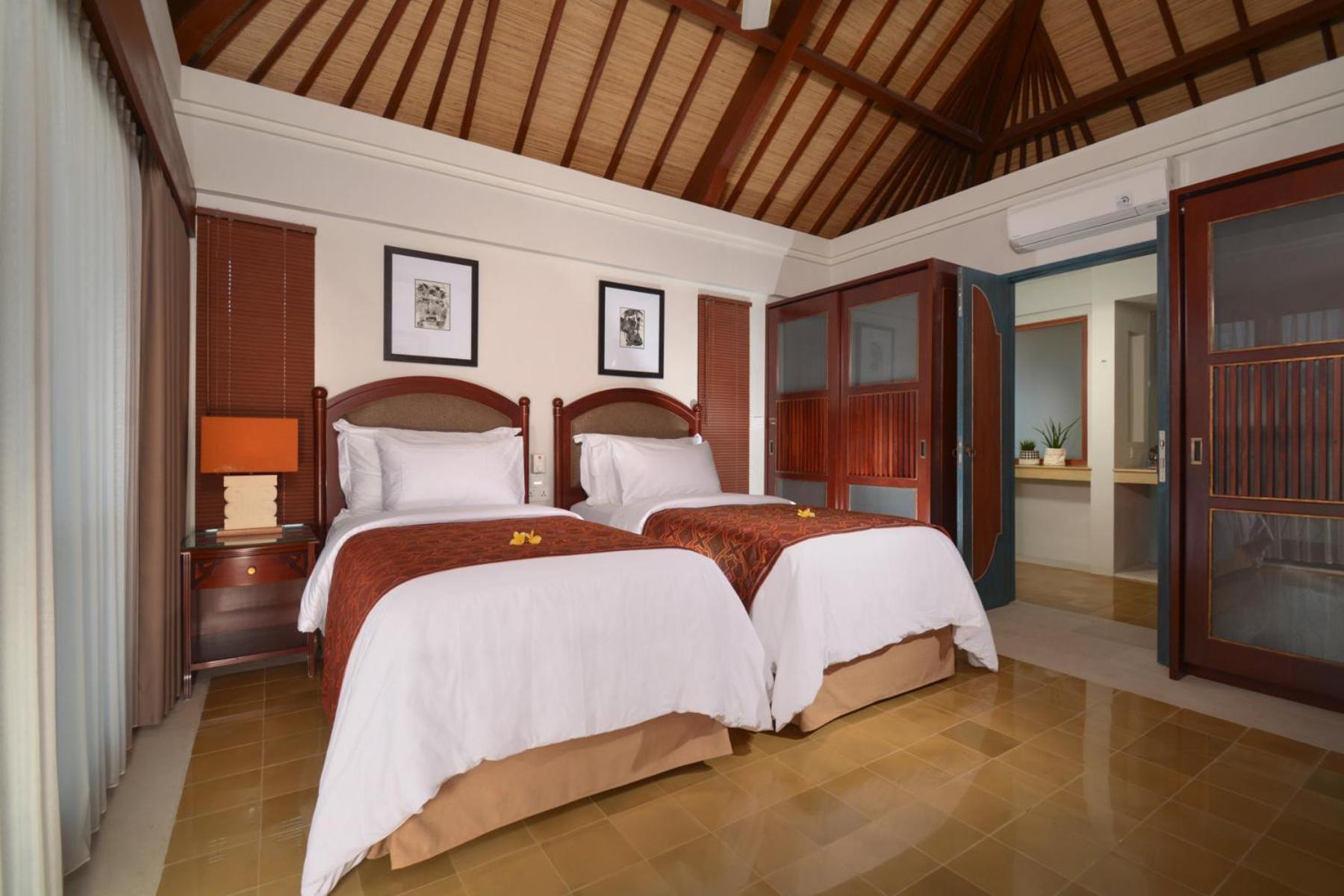 2 Bedrooms, Suite, Apartment, Pool View
