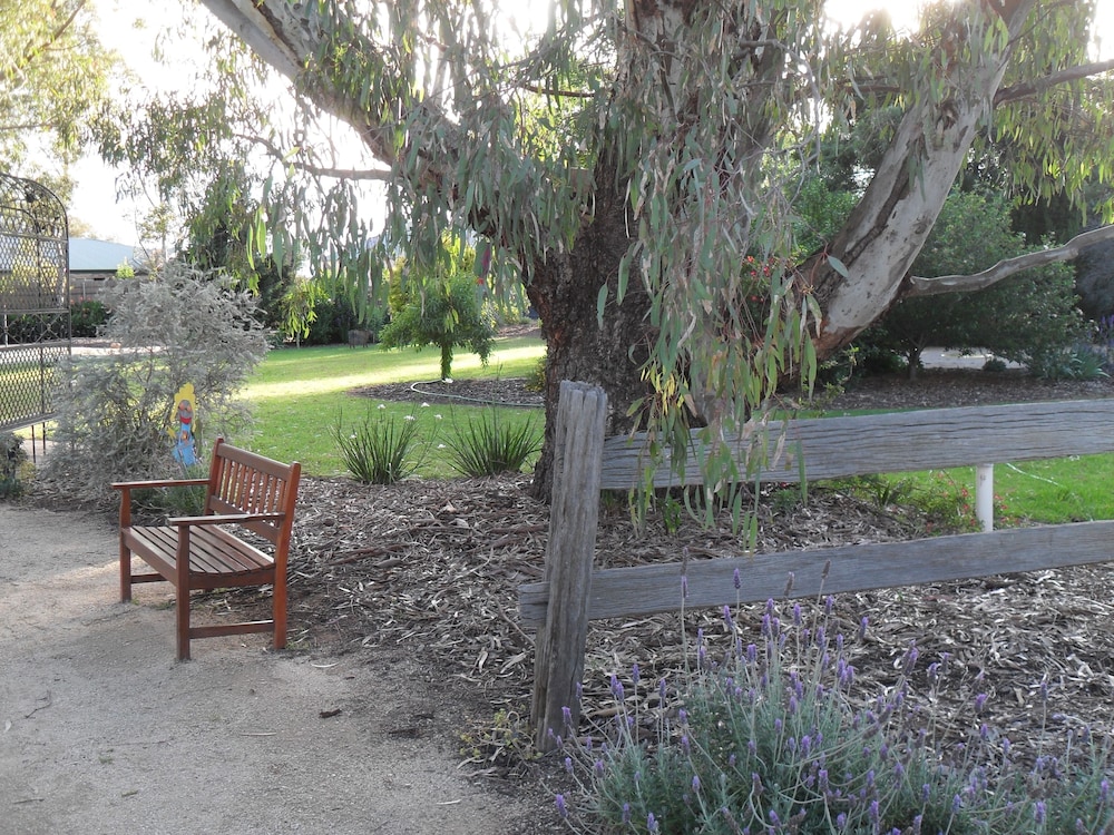 THE RETREAT AT FROOG MOORE PARK 35/42