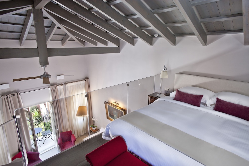 Estate, Luxury, Suite, Double Bed