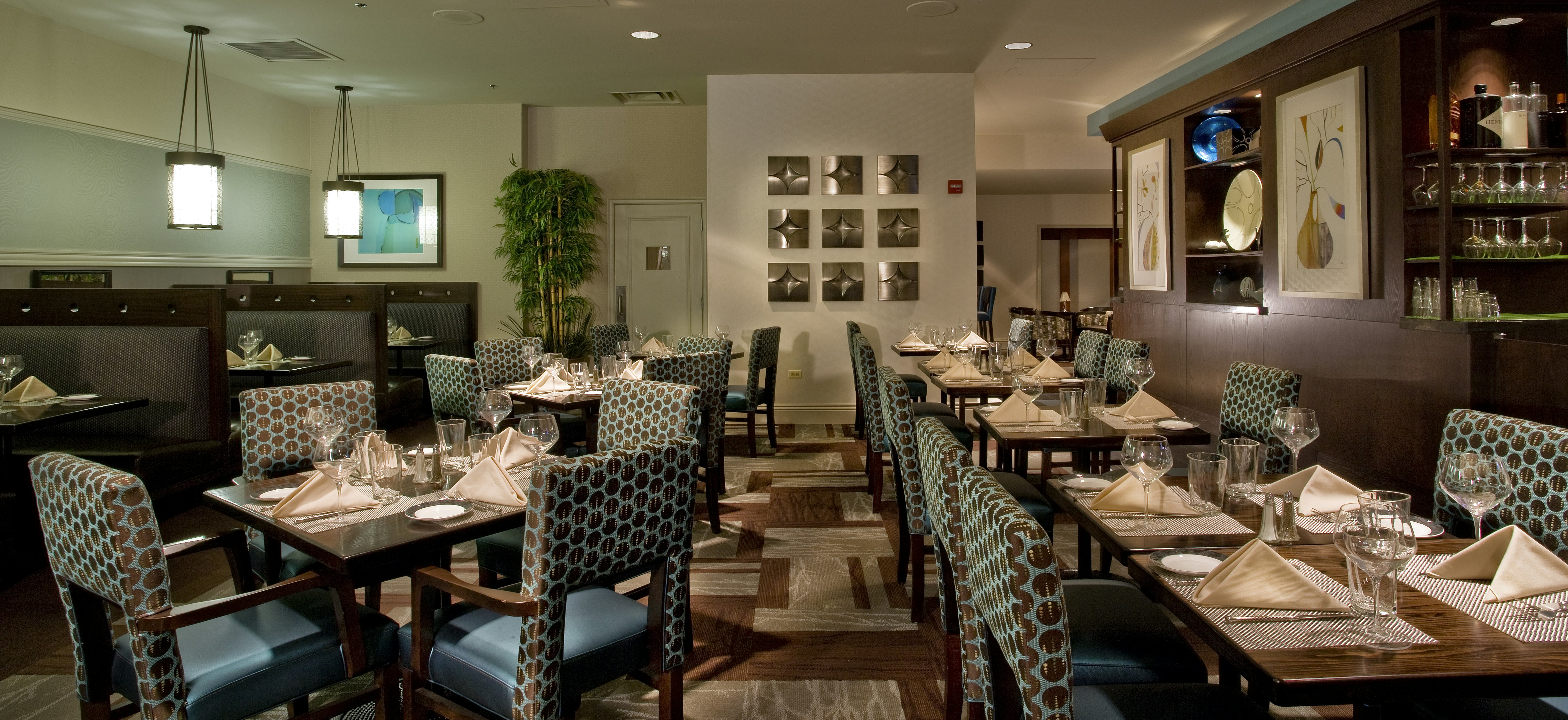 Doubletree Hotel Chicago O Hare Airport Rosemont 58/85