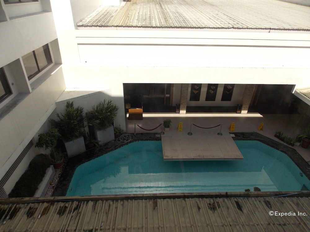 L'Fisher Hotel 46/50