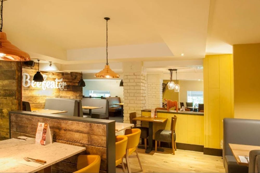 Premier Inn Wirral (Heswall) 25/37