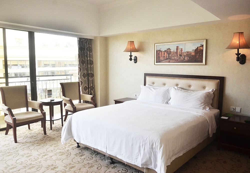 BUSINESS, KING BED