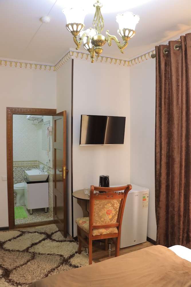 Bukhara Baraka Hotel 13/46