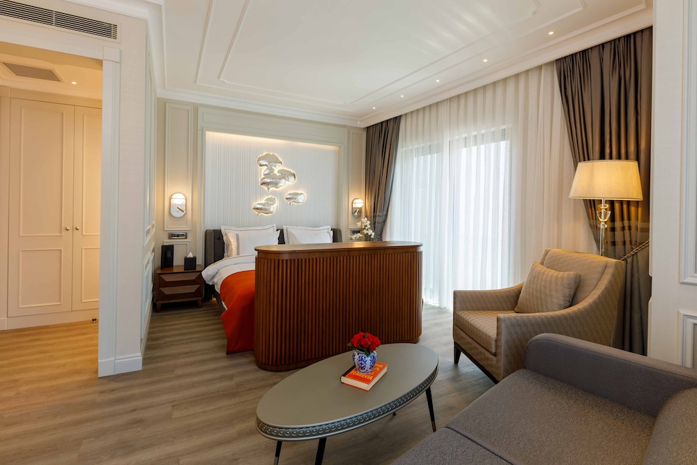 Amiral Palace Boutique Hotel 54/74