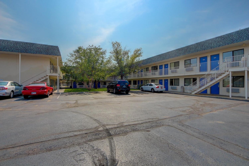 Motel6 Wichita, KS 9/44