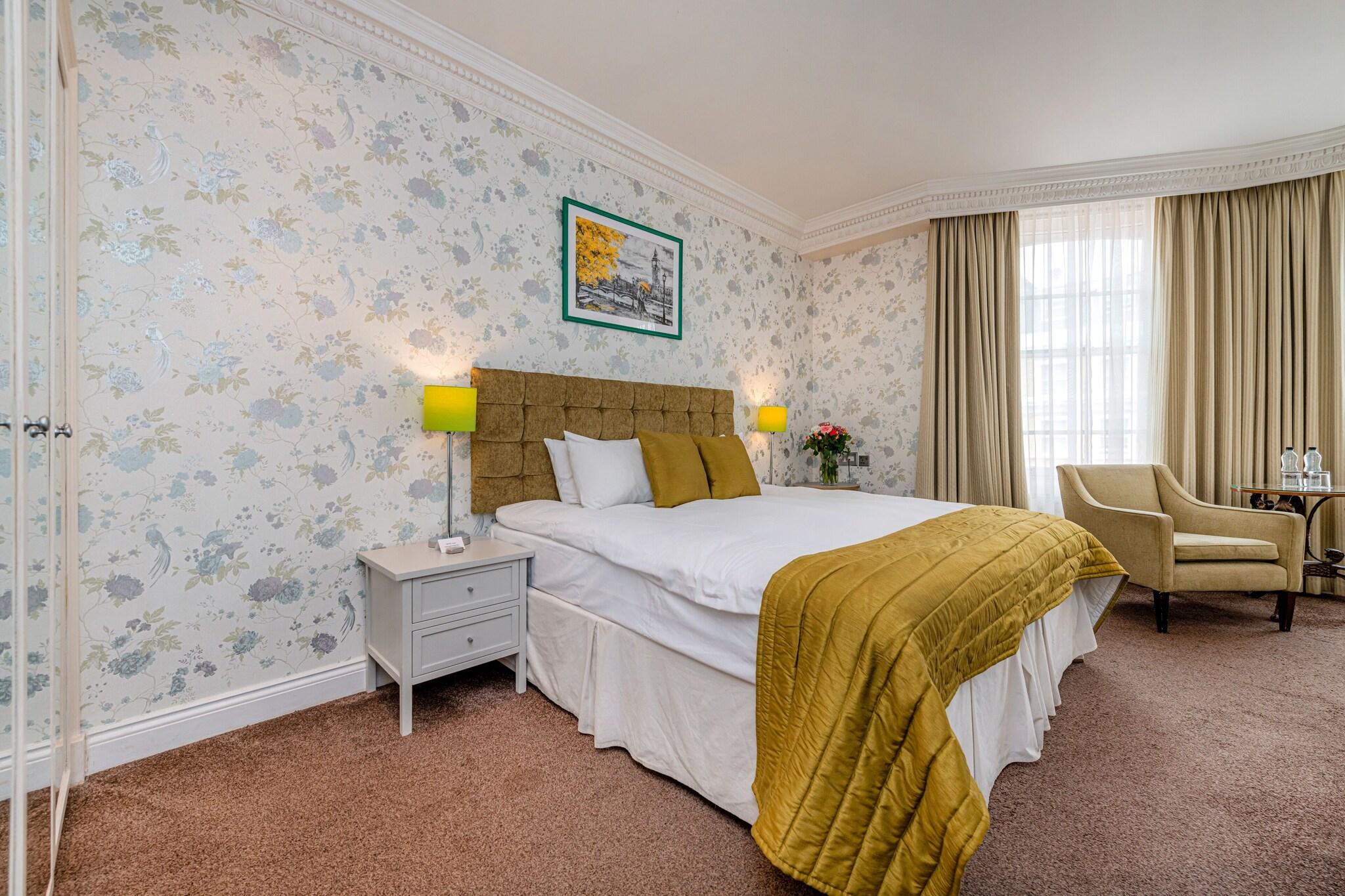 Space, Deluxe, Double Bed, Sofa, High Floor، Ashburn 4/10