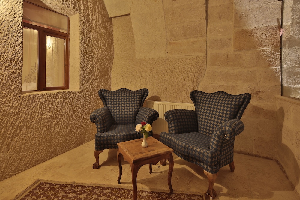 Jacob's Cave Suites 87/100
