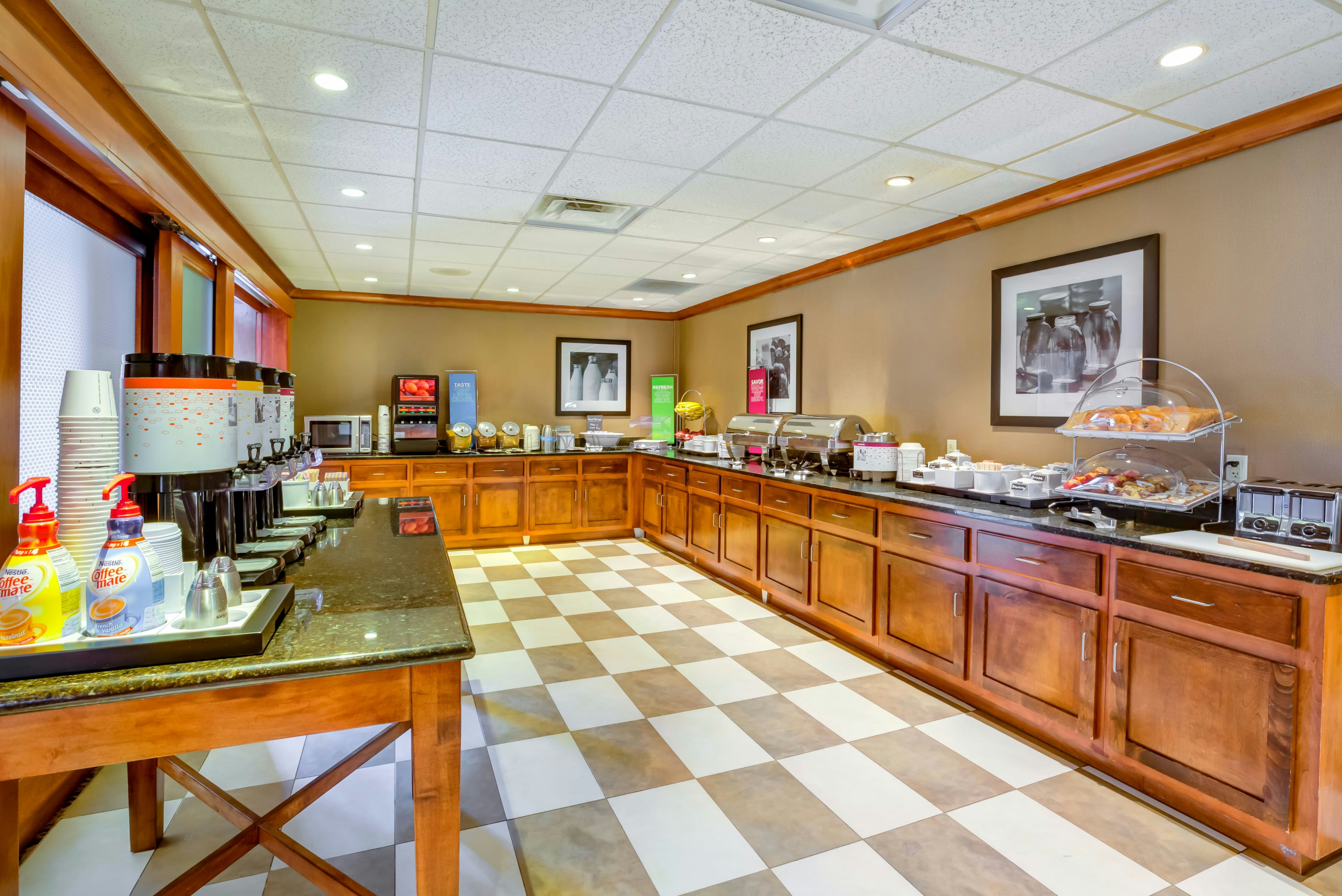 Hampton Inn Boston-Norwood 7/52