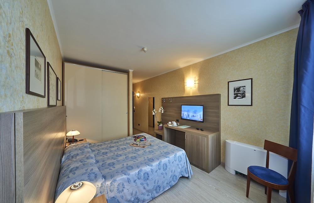 Hotel Alberi 8/50