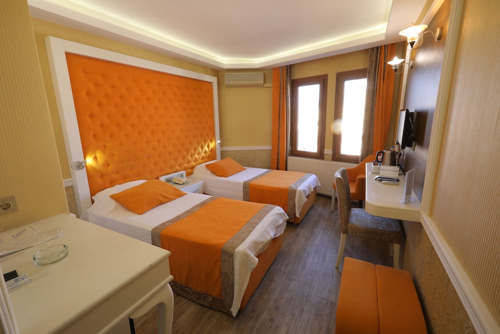 BERRAK OTEL 8/15