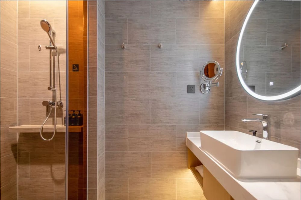 Atour Hotel Nanjing Maqun 53/54
