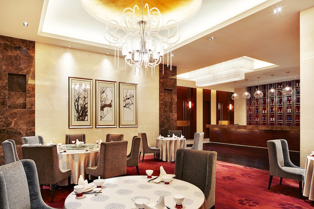 Sheraton Wuxi Binhu 33/50