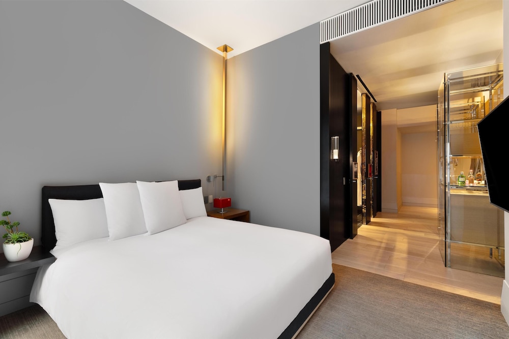 Andaz 5th Avenue 25/67