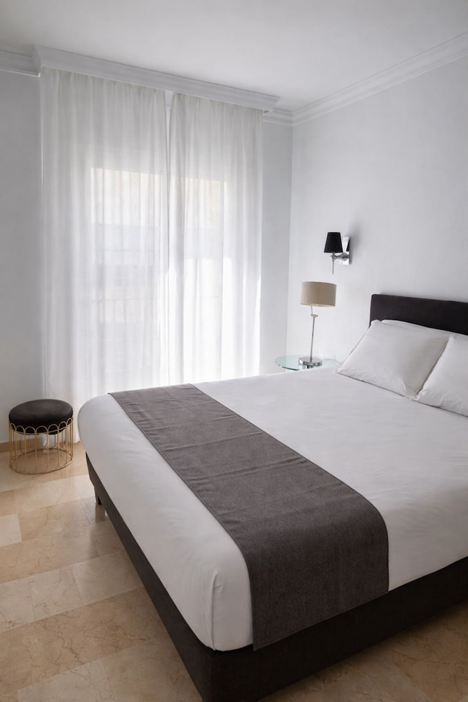 Hostal Abril 24/59