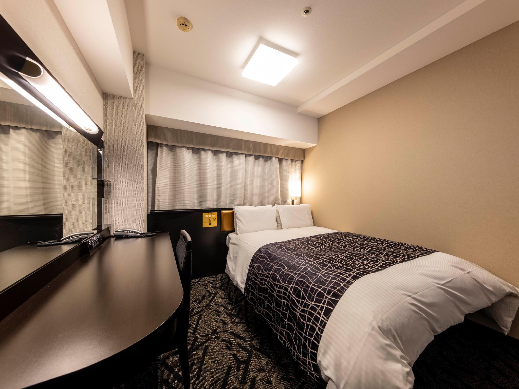 Semi Room, Semi Double Bed, Small, Smoking