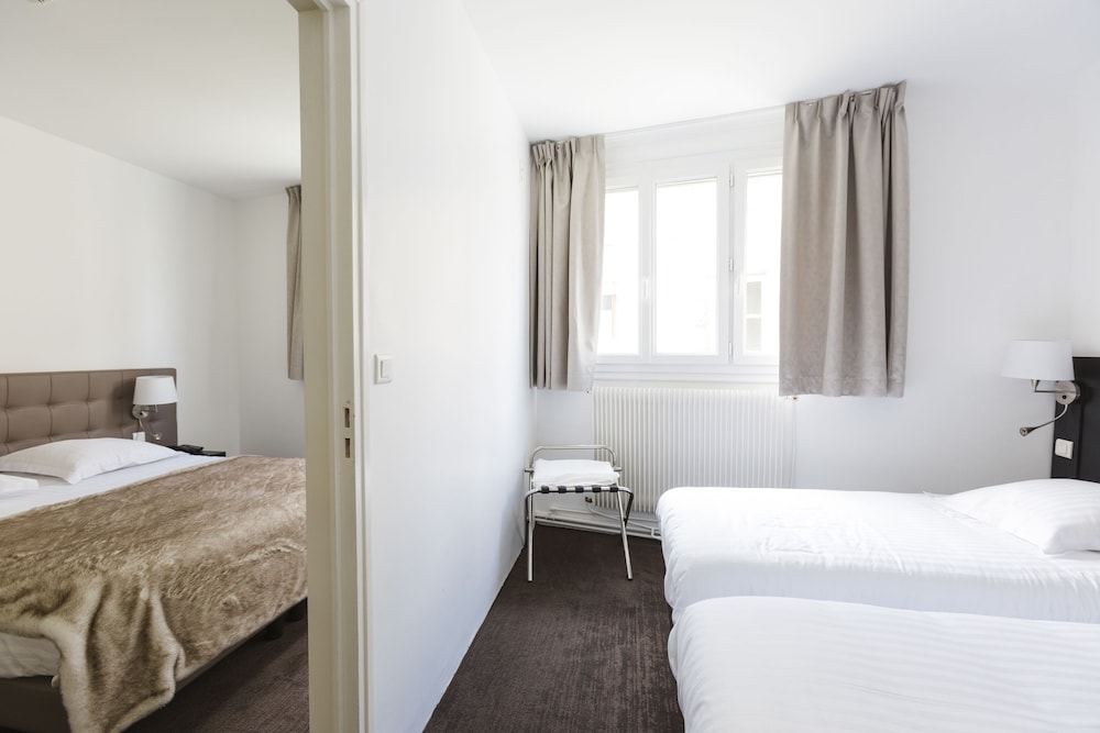 Hotel Le Saint Louis 14/50